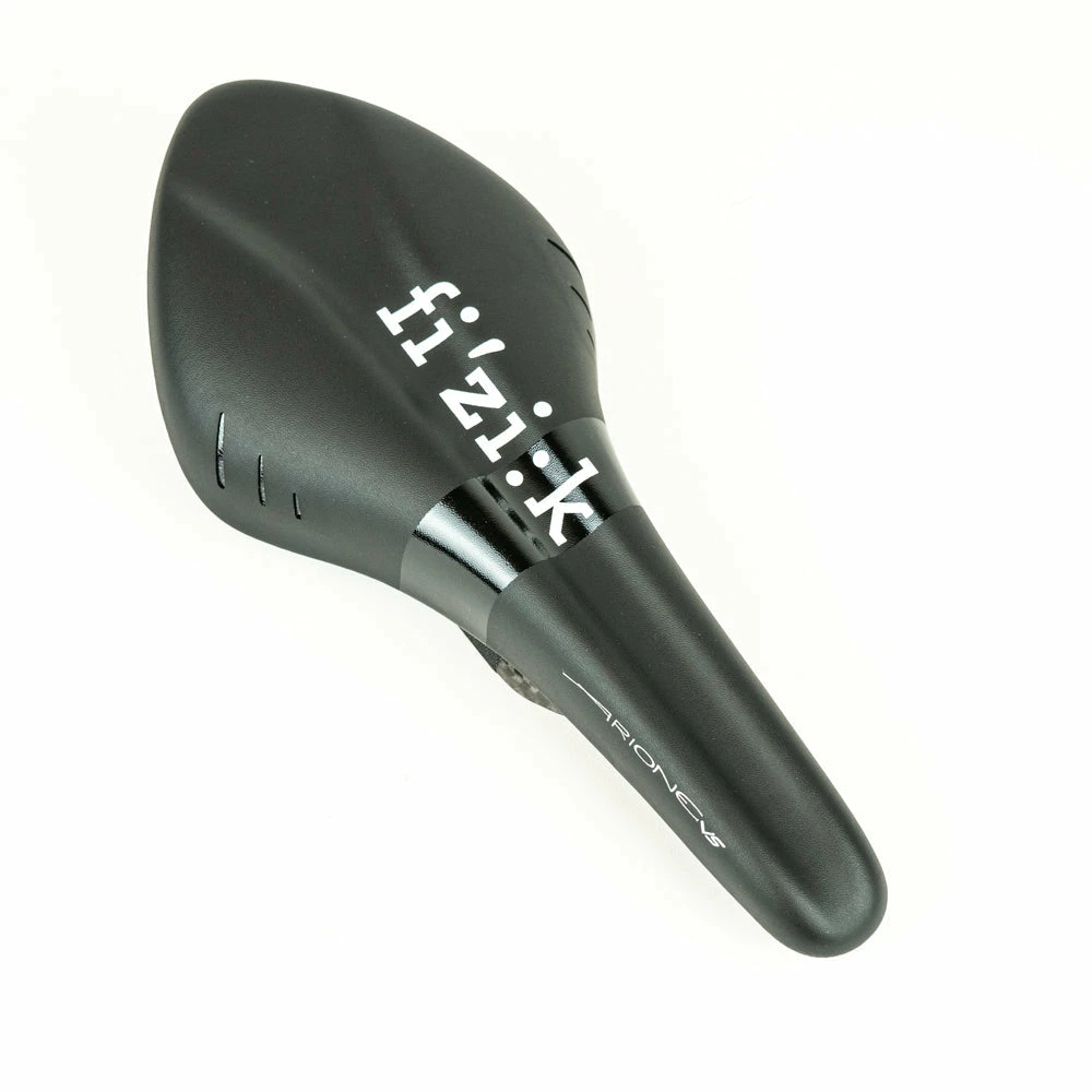 Fizik Arione Versus Braided Carbon Saddle - Black/White