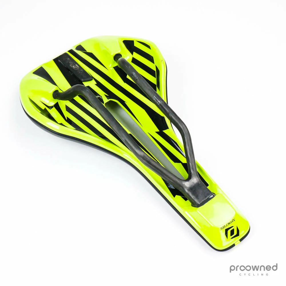Syncros Tofino V 1.0 Cut Out Carbon Saddle - Black/Yellow - Billede 2